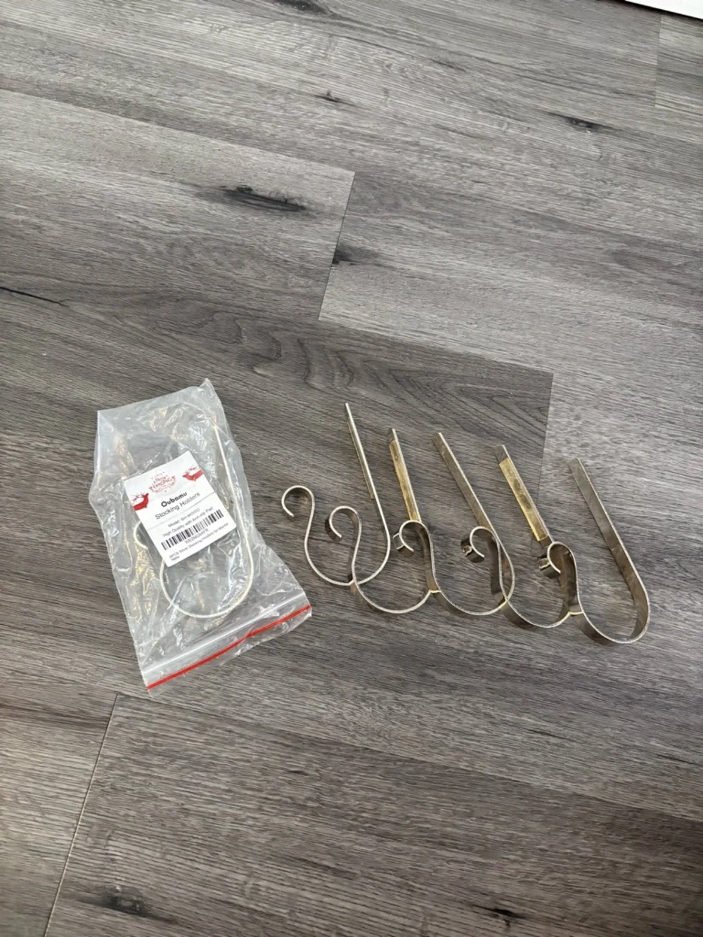 Set of 6 Silver-Tone Curtain Hooks
